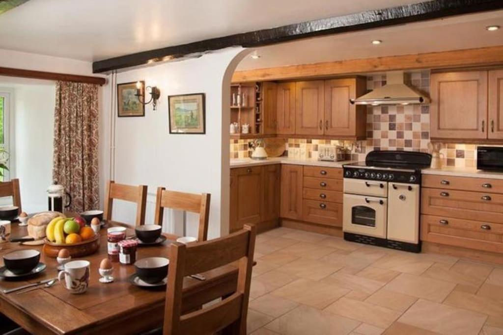 Scenic Welsh Cottage In The Brecon Beacons Crickhowell Luaran gambar